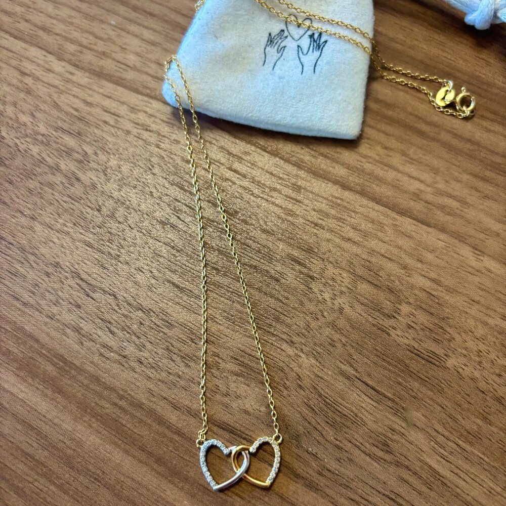 NWOT Macy's Diamond Double Heart Pendant Necklace - Picture 2 of 5